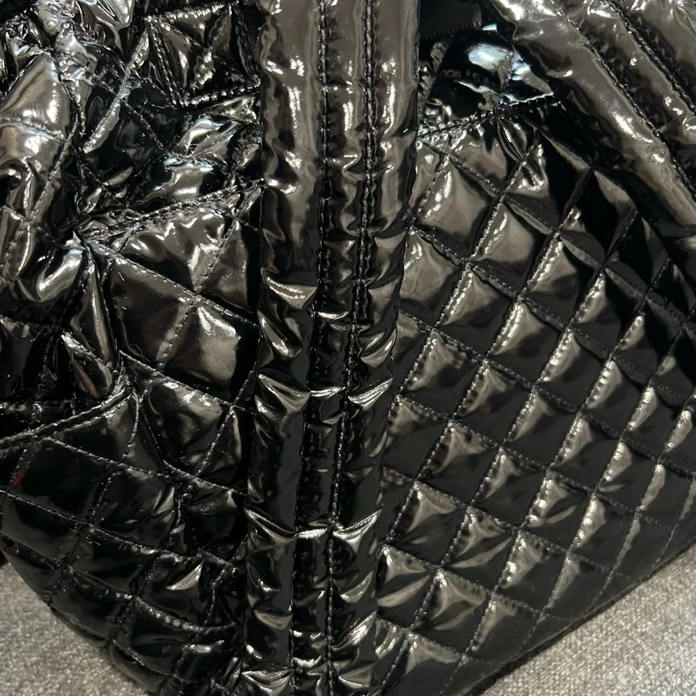 MzWallace Black laquer Quilted Women's Bag top handle
No rips - Picture 9 of 11